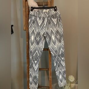 Gray Geometric Patterned Pants from Boston proper size 2